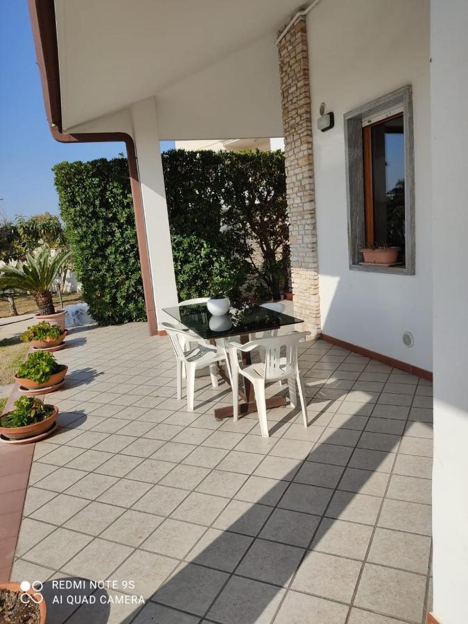 Villa Aristogatti San Pietro Vernotico Exterior foto